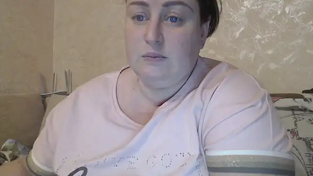 Amy August online show from March 2025 05:33:02 PM