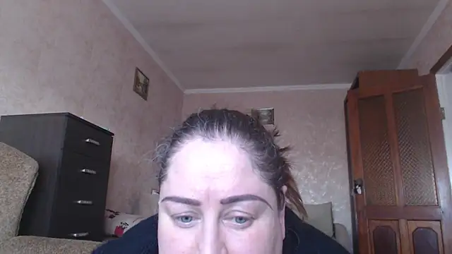 Amy August online show from February 2026 08:36:01 AM