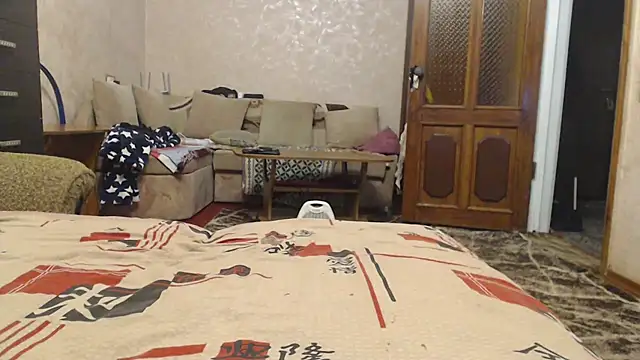 Amy August online show from November 2025 11:53:02 PM