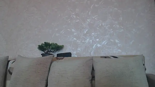 Amy August online show from May 2026 09:09:02 AM