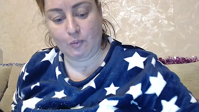 Amy August online show from December 2025 03:01:02 AM