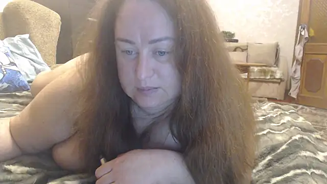 Amy August online show from April 2026 05:50:02 PM