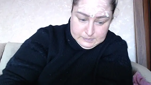 Amy August online show from February 2026 09:47:01 AM