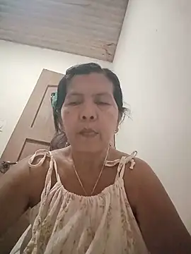 Snapshot of TropicalFlower chatting on May 2026 10:48:01 AM TropicalFlower online show from May 2026 10:48:01 AM