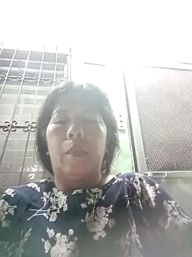 TropicalFlower online show from October 2025 01:12:02 PM