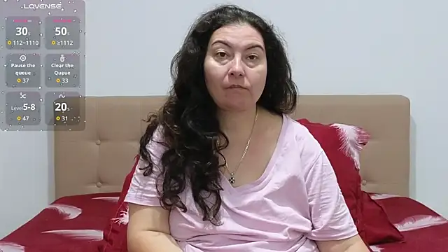 Snapshot of BBW_MILF_4U chatting on October 2025 07:42:02 AM BBW MILF 4U online show from October 2025 07:42:02 AM