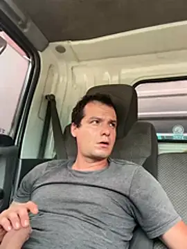 Thickveinyy online show from February 2026 03:56:01 PM