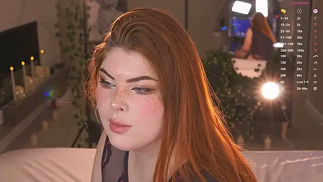 Ffoxyflame online show from April 2026 11:33:01 PM