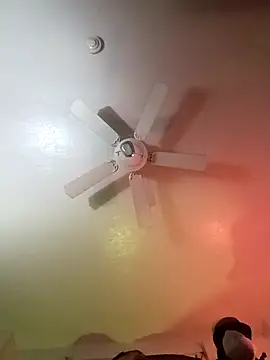 Snapshot of thefire420 chatting on November 2025 10:04:01 AM thefire420 online show from November 2025 10:04:01 AM