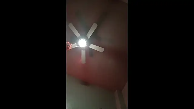 Snapshot of thefire420 chatting on February 2026 03:39:02 AM thefire420 online show from February 2026 03:39:02 AM