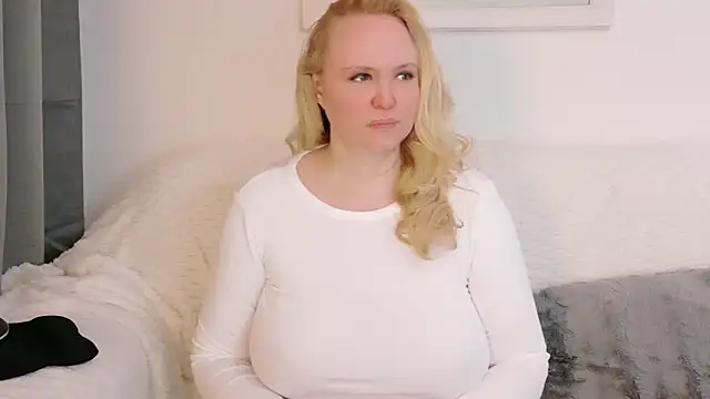 Sarah4you online show from March 2026 09:59:01 PM