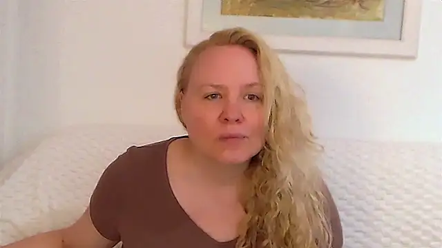 Sarah4you online show from October 2025 08:53:01 PM