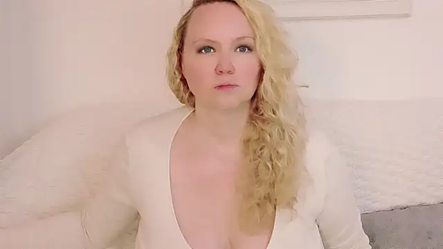 Sarah4you online show from November 2025 10:04:01 PM