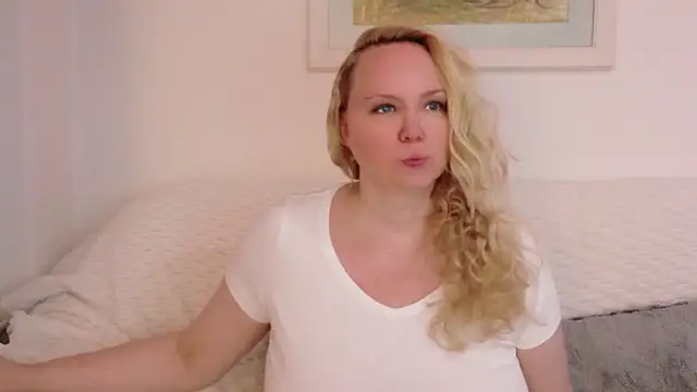 Sarah4you online show from October 2025 05:23:02 PM