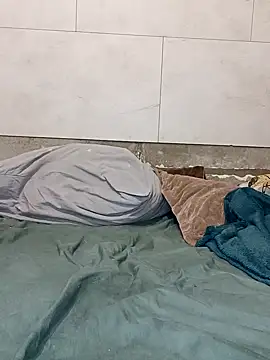 Snapshot of Krasav4ik4ik chatting on February 2025 01:08:01 AM Krasav4ik4ik online show from February 2025 01:08:01 AM