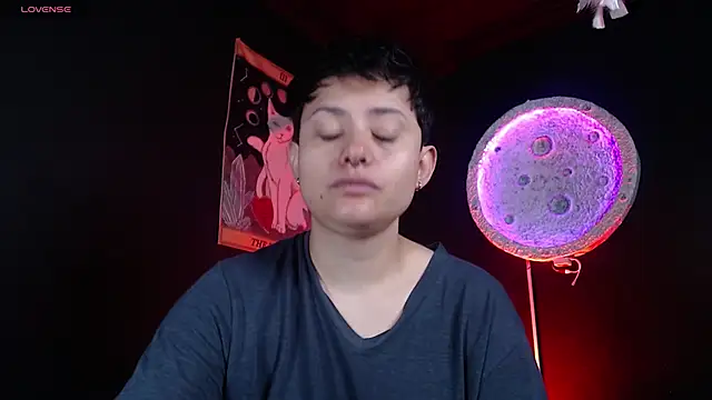 girl intense444 online show from April 2026 12:51:02 PM