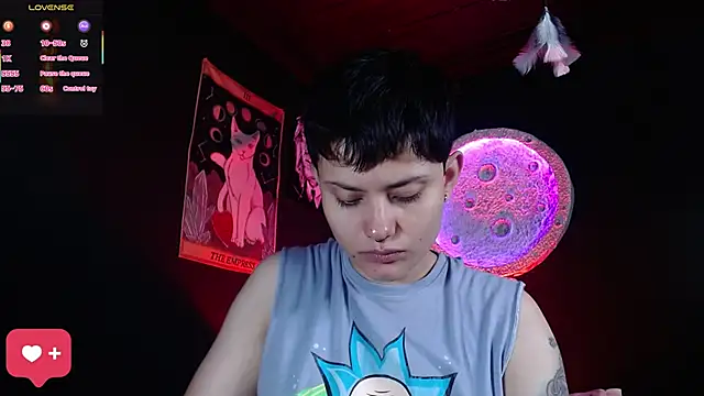 girl intense444 online show from April 2026 01:07:01 PM