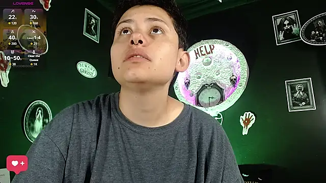 Snapshot of girl_intense444 chatting on October 2025 12:47:02 PM girl intense444 online show from October 2025 12:47:02 PM