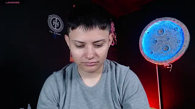 Snapshot of girl_intense444 chatting on July 2026 01:41:02 PM girl intense444 online show from July 2026 01:41:02 PM