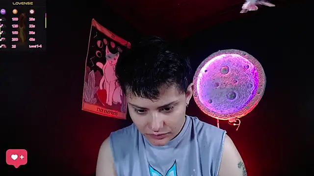 girl intense444 online show from April 2026 01:56:02 PM