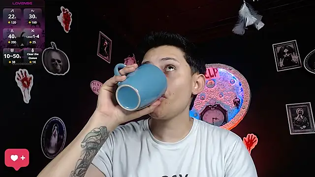 Snapshot of girl_intense444 chatting on October 2025 01:34:01 PM girl intense444 online show from October 2025 01:34:01 PM