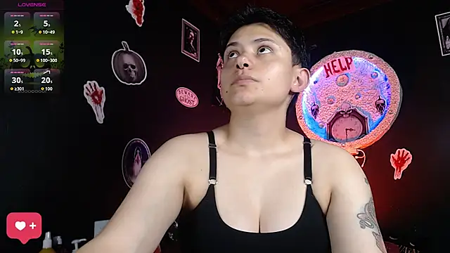 Snapshot of girl_intense444 chatting on October 2025 07:15:02 PM girl intense444 online show from October 2025 07:15:02 PM