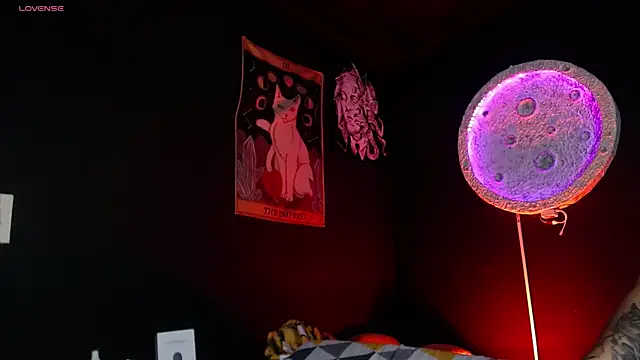 girl intense444 online show from May 2026 01:14:02 PM