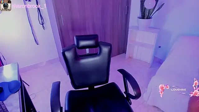 Snapshot of sharon_1 chatting on October 2025 03:38:02 AM sharon 1 online show from October 2025 03:38:02 AM