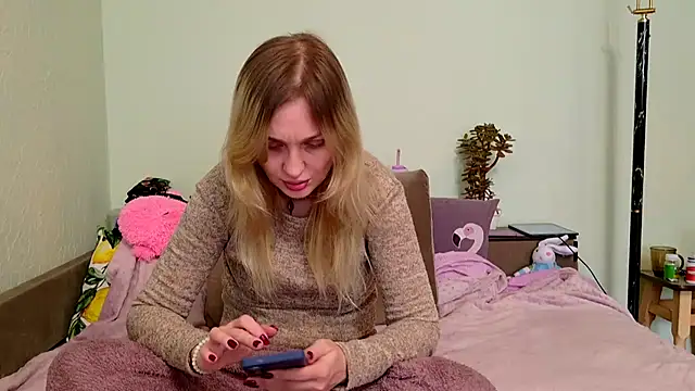 ModelEva online show from April 2026 10:11:01 AM