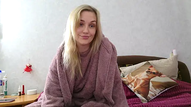 ModelEva online show from October 2025 06:23:02 AM