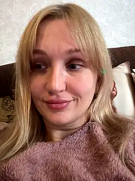 ModelEva online show from October 2025 09:03:01 AM