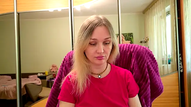 ModelEva online show from May 2026 10:40:02 AM
