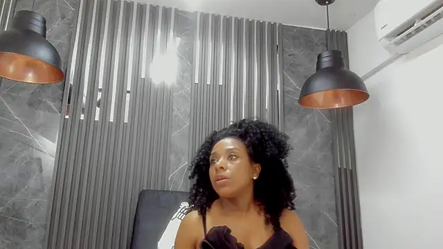 GabyFlowers online show from December 2024 03:59:01 PM