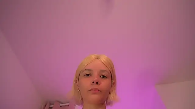 bella adams  online show from December 2025 04:16:02 AM