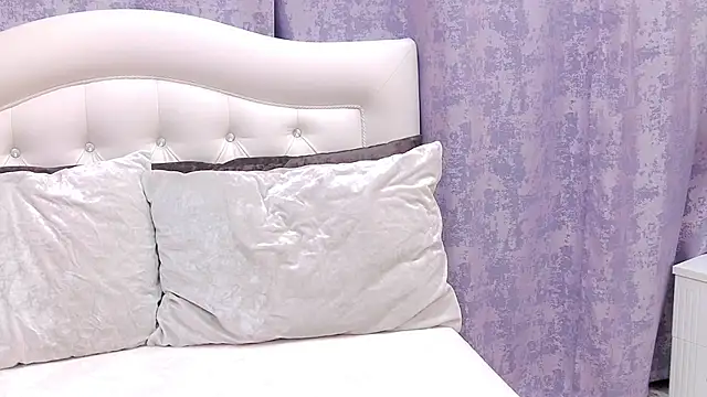 Asian legs online show from April 2026 10:06:01 AM