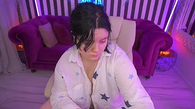 Snapshot of LittleShyy chatting on June 2026 12:54:02 PM LittleShyy online show from June 2026 12:54:02 PM