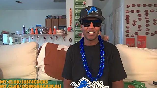 boomboomr00m online show from November 2025 06:13:01 PM