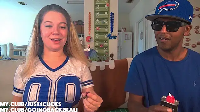 boomboomr00m online show from November 2025 06:01:01 PM