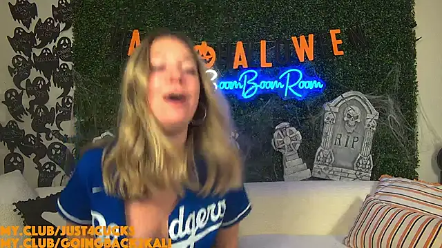 boomboomr00m online show from November 2025 04:39:02 AM