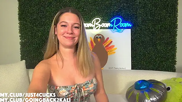 boomboomr00m online show from November 2025 02:15:02 AM