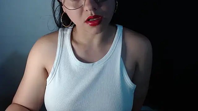 Snapshot of lizbodu chatting on May 2026 02:04:02 AM lizbodu online show from May 2026 02:04:02 AM