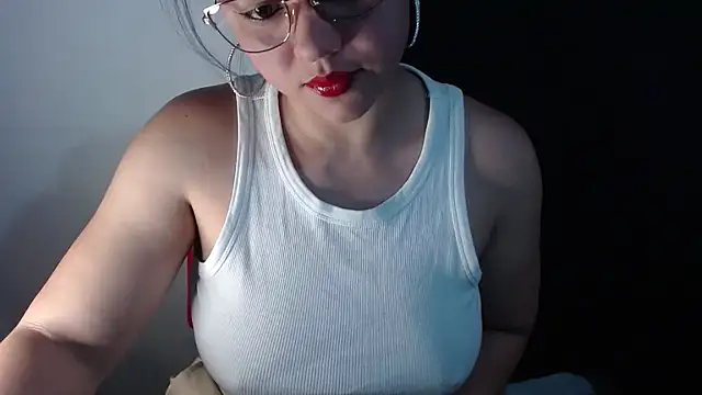 Snapshot of lizbodu chatting on April 2026 10:18:02 PM lizbodu online show from April 2026 10:18:02 PM