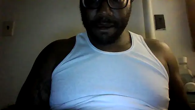 Snapshot of ReeferMadness59 chatting on October 2025 03:51:02 AM ReeferMadness59 online show from October 2025 03:51:02 AM