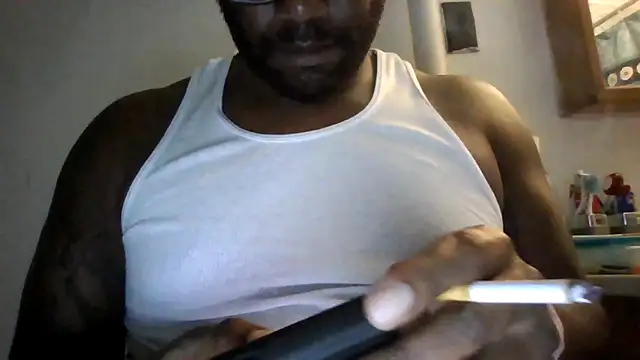 Snapshot of ReeferMadness59 chatting on October 2025 10:00:01 PM ReeferMadness59 online show from October 2025 10:00:01 PM