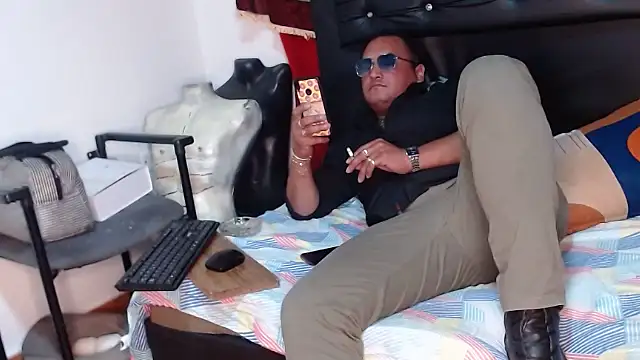 hardrock982 online show from December 2025 02:15:02 PM