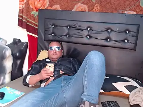 hardrock982 online show from December 2025 02:54:01 PM