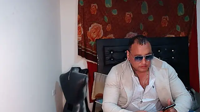 hardrock982 online show from December 2025 02:32:01 PM