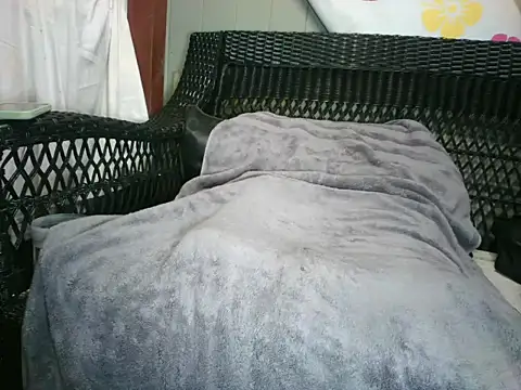 HungHawaiian808xh online show from April 2026 01:46:01 AM