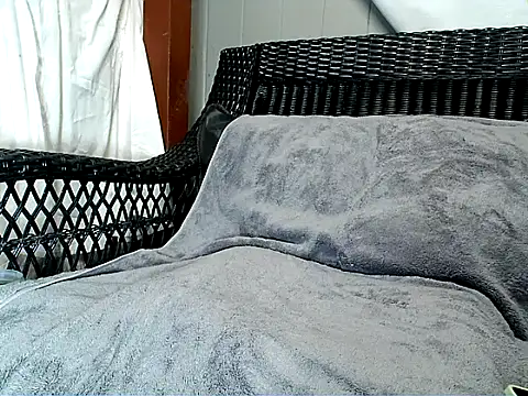 HungHawaiian808xh online show from April 2026 06:04:01 AM