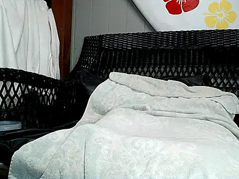 HungHawaiian808xh online show from April 2026 03:09:01 AM